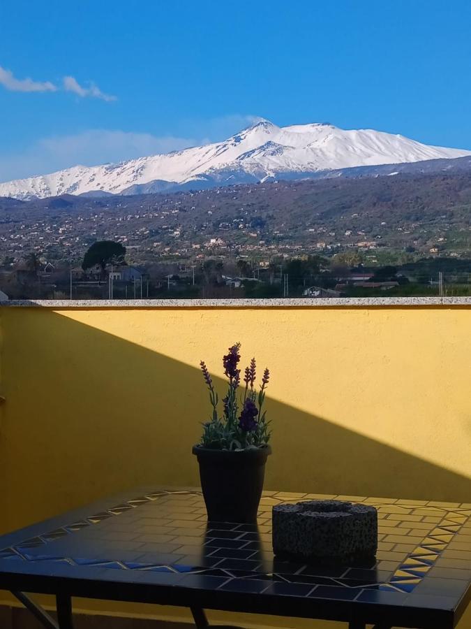 Apartamento Yellow House Fiumefreddo di Sicilia Exterior foto